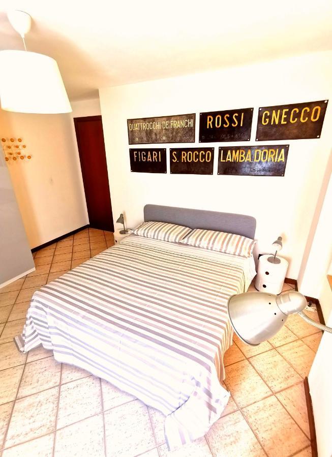 Old Town Apartment With Terrace - Live Love Lake Пескиера дел Гарда Екстериор снимка