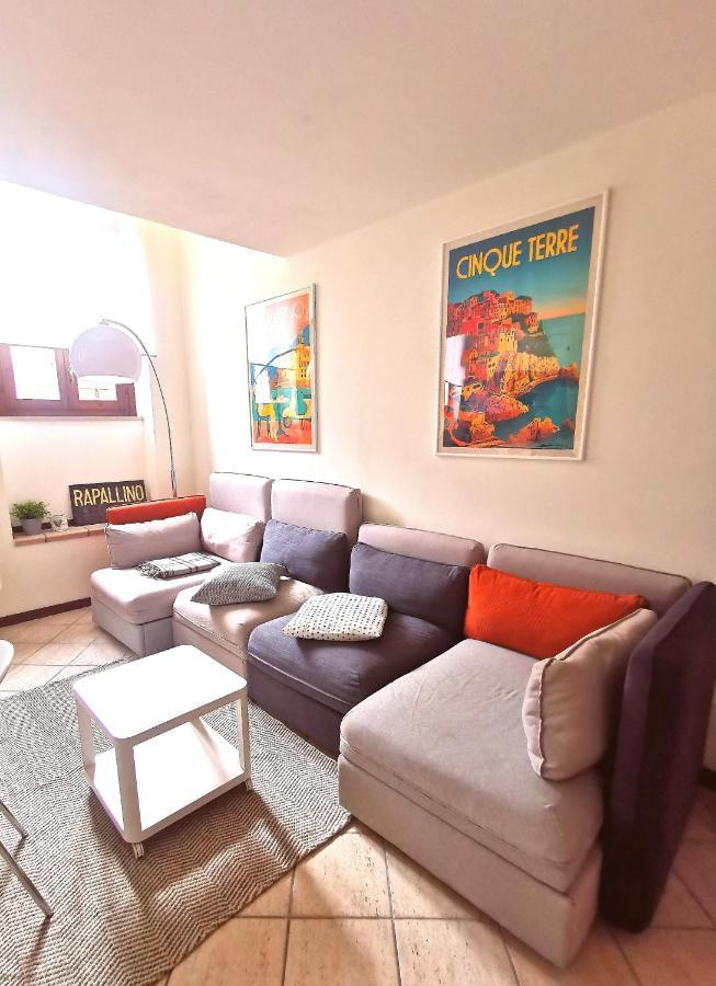 Old Town Apartment With Terrace - Live Love Lake Пескиера дел Гарда Екстериор снимка